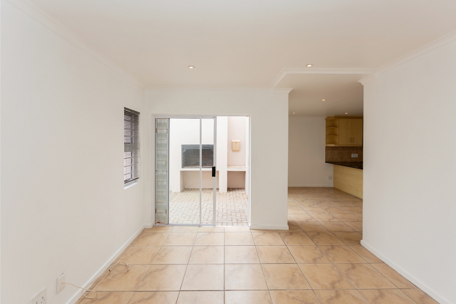 3 Bedroom Property for Sale in Villa Diamante Western Cape